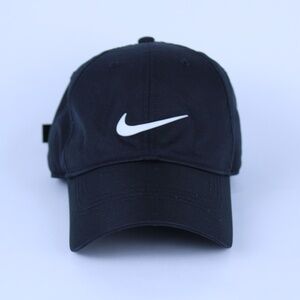 0296-Nike Heritage86 Dri-FIT Black Cap – Adjustable Strapback